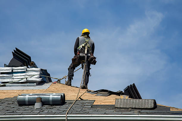 Professional Gutter Installation technician working in Midvale, ID